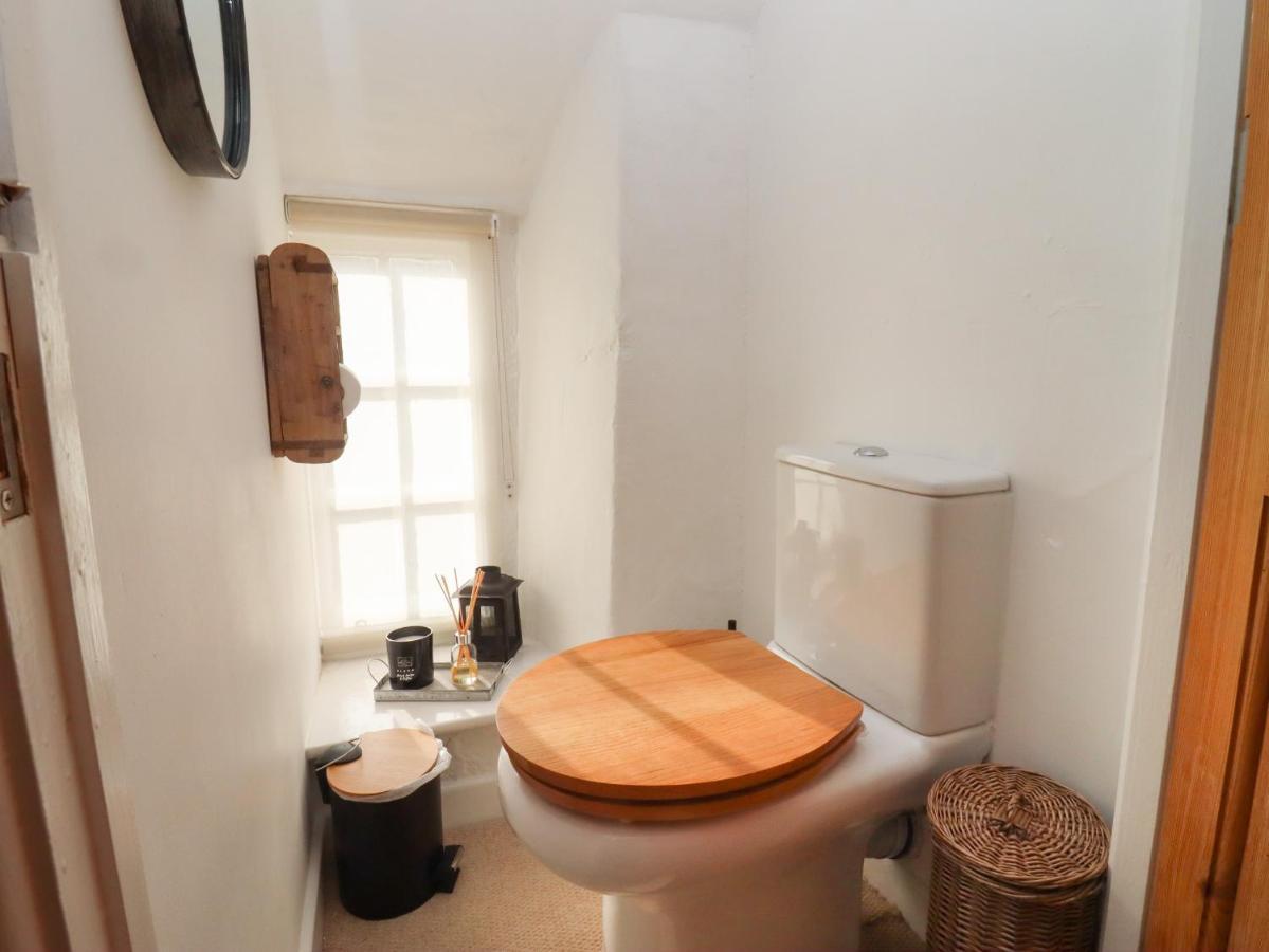 Hobbes Cottage Malmesbury Extérieur photo